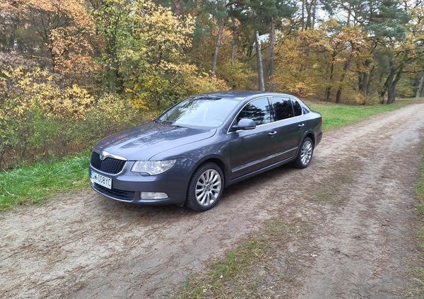 Skoda Superb cena 23500 przebieg: 243750, rok produkcji 2009 z Wrocław małe 79